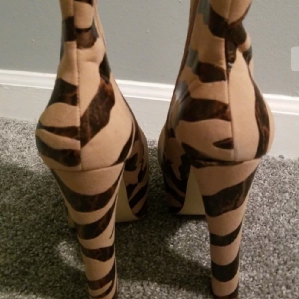 Platforms booties - Picture 2 of 5